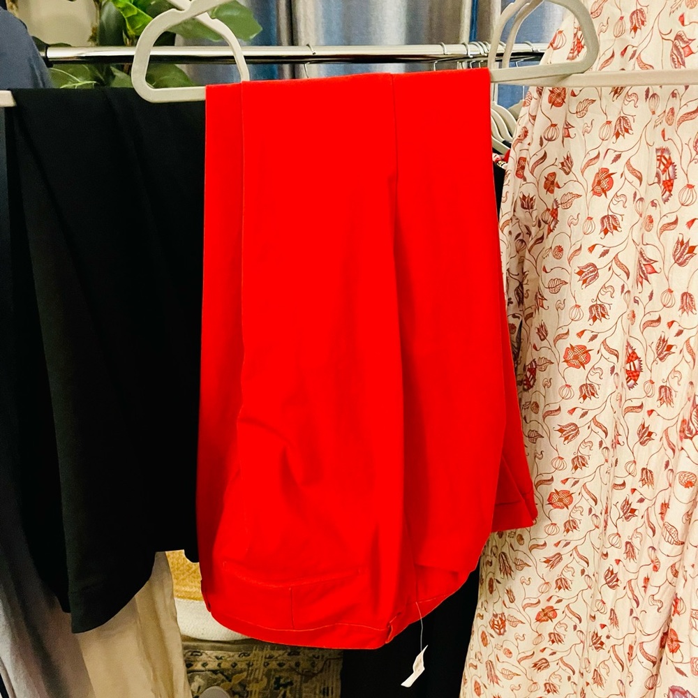 Old Navy, full length, pixie pants, size 20, black.